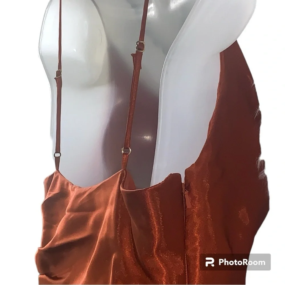 DAVIDS BRIDAL “Galina Signature”  BRIDESMAIDS DRESS - Picture 4 of 9